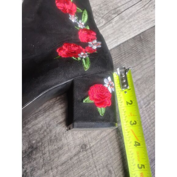 Pull & Bear Women's Size 38 US Size 7.5 Rose Black Suede Boots - Picture 4 of 8